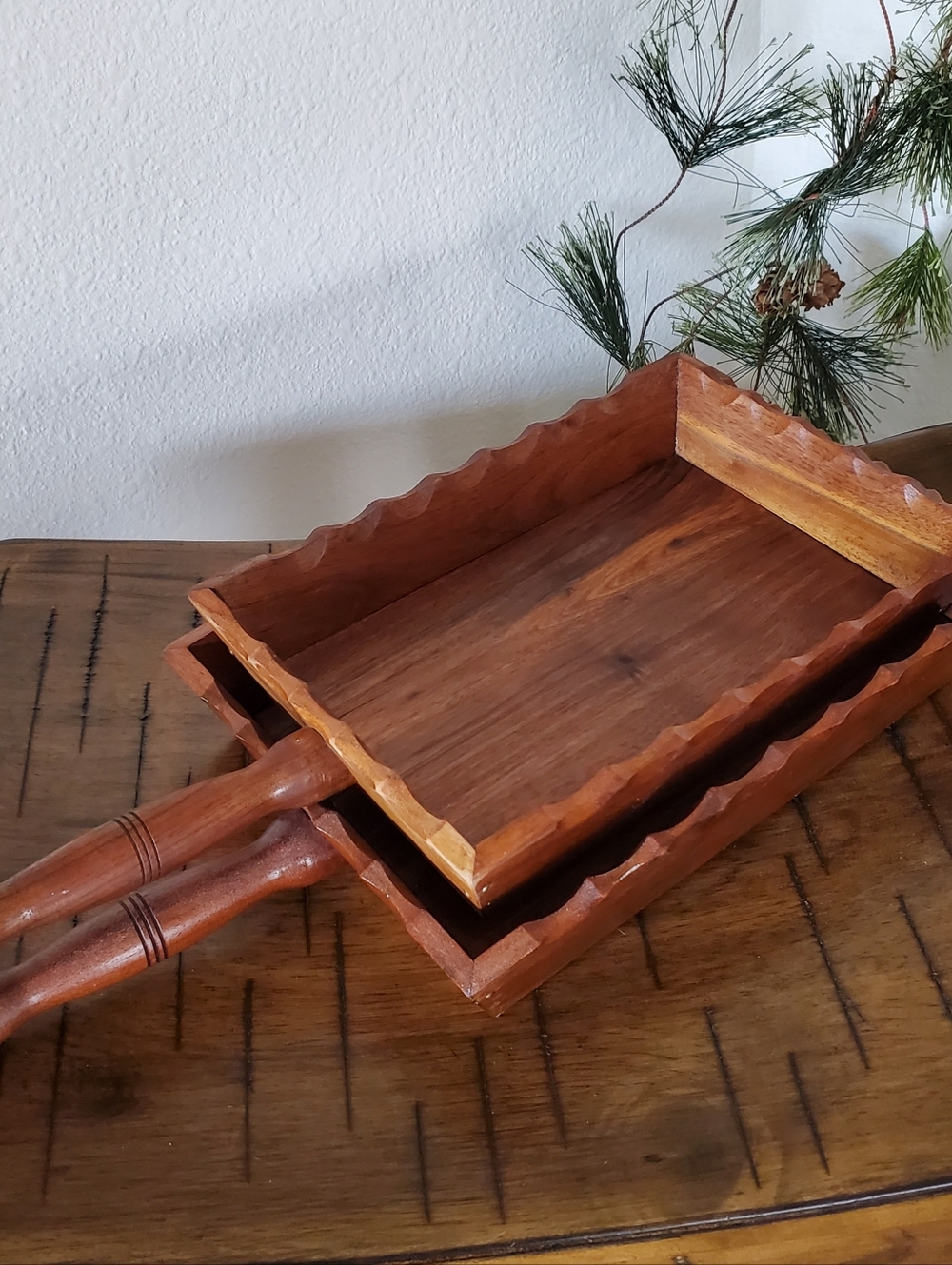Vintage APCO style Wooden Nesting Trays Set of 2 Scalloped Edge Mid Century